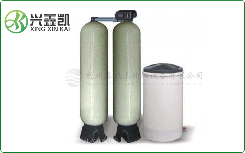 全自動(dòng)軟水器